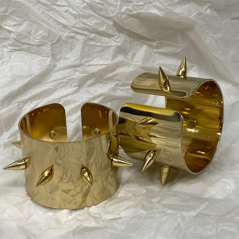 Harley Quinn Suicide Squad Spiked Heavy Metal Bracelet Cuff Adjustable Gold Tone